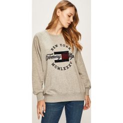 Tommy Hilfiger - Bluza. Niebieskie bluzy damskie TOMMY HILFIGER, s, z aplikacjami, z bawełny, bez rękawów, bez kaptura. W wyprzedaży za 269,90 zł.