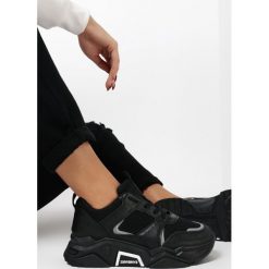 Czarne Sneakersy Fragaria. Czarne sneakersy damskie Born2be. Za 109,99 zł.