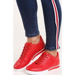 Czerwone Buty Sportowe Seems to Change. Czerwone buty sportowe damskie Born2be, bez wzorów, sportowe. Za 69,99 zł.