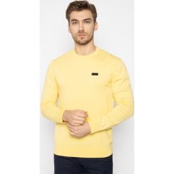 Sweter Hugo San Claudio 2 50421136. Niebieskie swetry męskie HUGO, xxl, bez wzorów, z elastanu, klasyczne, z klasycznym kołnierzykiem, bez kaptura. W wyprzedaży za 349,00 zł.