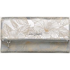 Desigual - Portfel. Szare portfele damskie Desigual, bez wzorów, z poliesteru. W wyprzedaży za 179,90 zł.
