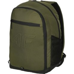 Plecak miejski PCU300 - khaki. Brązowe plecaki męskie 4f, bez wzorów. W wyprzedaży za 59,99 zł.