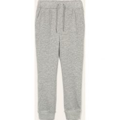 Kids Only - Spodnie dziecięce 110-164 cm. Czarne spodnie dziewczęce Kids Only, bez wzorów, z bawełny, casualowe. Za 89,90 zł.