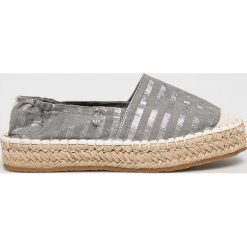 S. Oliver - Espadryle. Czerwone espadryle damskie S.Oliver, bez wzorów, z gumy, bez obcasa, na obcasie. W wyprzedaży za 129,90 zł.