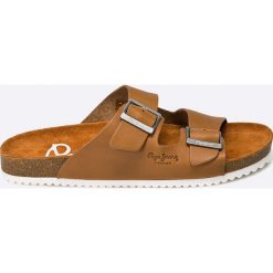 Pepe Jeans - Klapki. Żółte kapcie męskie Pepe Jeans, bez wzorów, z jeansu. W wyprzedaży za 189,90 zł.