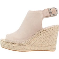 Rzymianki damskie: Kenneth Cole New York OLIVIA Sandały na obcasie cream