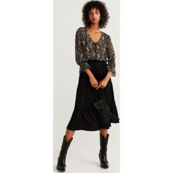 Mango - Bluzka Boho. Czarne bluzki damskie Mango, s, bez wzorów, z poliesteru, boho, bez kołnierzyka, bez rękawów. Za 139,90 zł.