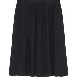Spódnica w kolorze czarnym. Czarne spódniczki damskie American Vintage, l, bez wzorów, z wełny, rozkloszowane. W wyprzedaży za 169,95 zł.