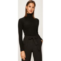 Answear - Sweter. Czarne swetry damskie ANSWEAR, s, bez wzorów, z wiskozy, bez rękawów. W wyprzedaży za 69,90 zł.