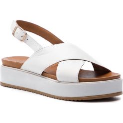 Sandały INUOVO - 112032 White. Białe klapki damskie marki Inuovo, bez wzorów, ze skóry, bez obcasa. Za 299,00 zł.
