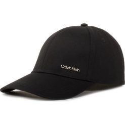 Czapka z daszkiem CALVIN KLEIN - Metal Letter Bb Cap K60K606828 BAX. Czarne czapki damskie Calvin Klein, bez wzorów, z bawełny. Za 159,00 zł.