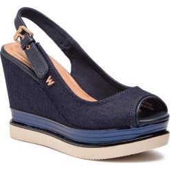 Sandały WRANGLER - Clipper Kelly Chan WL91658A Navy/Navy 646. Niebieskie klapki damskie Wrangler, bez wzorów, ze skóry ekologicznej, bez obcasa, na obcasie. W wyprzedaży za 149,00 zł.
