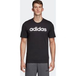 Koszulka krótki rękaw Gym & Pilates męska. Czarne koszulki męskie Adidas, xl, bez wzorów, z bawełny, bez kołnierzyka, z krótkim rękawem, krótkie. Za 79,99 zł.