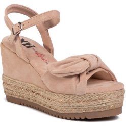 Espadryle XTI - 49940 Nude. Różowe espadryle damskie Xti, bez wzorów, z tworzywa sztucznego, bez obcasa, na obcasie. Za 209,00 zł.