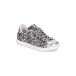 Buty Dziecko Victoria DEPORTIVO BASKET GLITTER KID. Szare trampki dziewczęce Victoria, bez wzorów, bez zapięcia. Za 231,20 zł.
