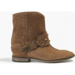 Botki brązowe Alegra. Brązowe botki damskie marki Badura. Za 359,99 zł.