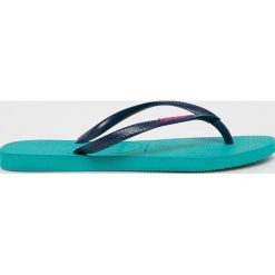 Havaianas - Japonki. Zielone klapki damskie Havaianas, bez wzorów, z materiału, bez obcasa, na obcasie. W wyprzedaży za 59,90 zł.