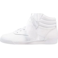 Reebok Classic BOW Tenisówki i Trampki wysokie white/skull grey. Białe trampki chłopięce marki Reebok Classic, z materiału. W wyprzedaży za 160,30 zł.