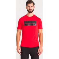 T-SHIRT Armani Exchange. Czerwone t-shirty męskie xxl, z aplikacjami, z okrągłym kołnierzem. Za 155,40 zł.