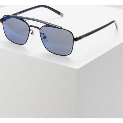 Calvin Klein Okulary przeciwsłoneczne black. Czarne okulary przeciwsłoneczne damskie marki Calvin Klein. W wyprzedaży za 471,75 zł.