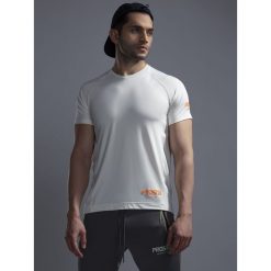 T-shirt funkcyjny męski 4F x PROSTO. Koszulki męskie xxl, z nadrukiem, z dzianiny, bez kołnierzyka, bez rękawów. W wyprzedaży za 59,99 zł.