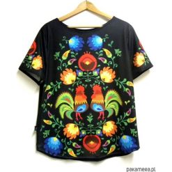Bluzka damska,t-shirt ze wzorem folk S-XL. Czarne bluzki damskie Pakamera, s, klasyczne, z klasycznym kołnierzykiem. Za 69,00 zł.