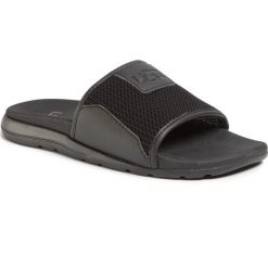 Klapki UGG - M Xavier Hyperweave 1108046 Btnl. Czarne klapki męskie Ugg, bez wzorów, ze skóry ekologicznej. Za 299,00 zł.