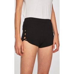 Tally Weijl - Szorty. Czarne szorty damskie TALLY WEIJL, l, bez wzorów, z elastanu, casualowe. Za 59,90 zł.