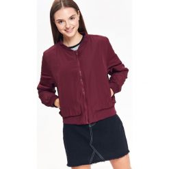 BOMBER DAMSKI. Czerwone żakiety damskie TROLL, s, bez wzorów. W wyprzedaży za 49,99 zł.