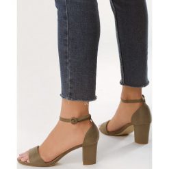 Khaki Sandały Quicktempered. Brązowe sandały damskie Born2be, bez wzorów, na wysokim obcasie, na słupku, ze sprzączką. Za 79,99 zł.