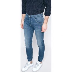 Pepe Jeans - Jeansy Gunnel. Szare jeansy męskie z dziurami Pepe Jeans. W wyprzedaży za 269,90 zł.