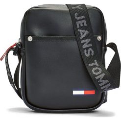 TOMMY HILFIGER TJ COOL CITY > AM0AM06149-BDS. Torby podróżne TOMMY HILFIGER, w paski, z jeansu, street. W wyprzedaży za 209,99 zł.