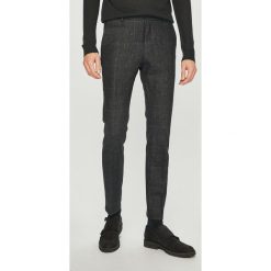 Selected - Spodnie. Szare spodnie męskie Selected, na co dzień, z haftami, z elastanu, casualowe. W wyprzedaży za 199,90 zł.