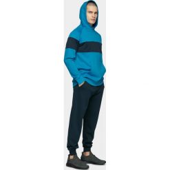 Bluza męska BLM605 - kobalt - Outhorn. Pomarańczowe bluzy męskie Outhorn, m, bez wzorów, z kapturem, bez rękawów, bez kaptura. Za 119,99 zł.