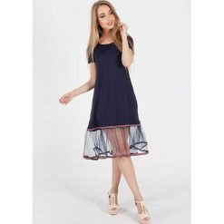 Sukienka w kolorze granatowym. Niebieskie sukienki damskie Bessa, Moonlight, l, bez wzorów, z okrągłym kołnierzem, bez rękawów, midi. W wyprzedaży za 139,95 zł.