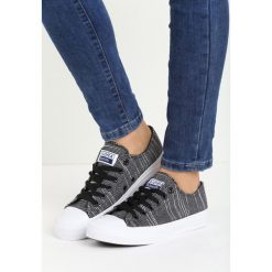 Trampki damskie slip on: Czarne Trampki Row