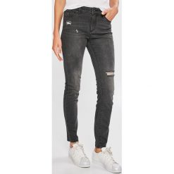 Boyfriendy damskie: Armani Exchange – Jeansy