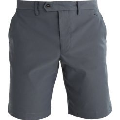 J.LINDEBERG PALMER SHORT SCHOELLER 3XDRY Krótkie spodenki sportowe dark grey. Szare spodenki sportowe męskie marki J.LINDEBERG, z poliesteru, sportowe. Za 419,00 zł.
