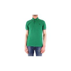Koszulki polo z krótkim rękawem Fred Perry M3600. Zielone koszulki męskie Fred Perry, s, bez wzorów, polo, z krótkim rękawem, krótkie. Za 399,80 zł.
