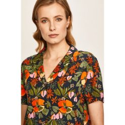 Vans - Koszula. Bluzki damskie Vans, s, w kwiaty, z wiskozy, klasyczne, z klasycznym kołnierzykiem, z krótkim rękawem. W wyprzedaży za 119,90 zł.