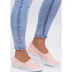 Pomarańczowe Tenisówki Selfish Girl. Pomarańczowe trampki i tenisówki damskie Renee, na sznurówki. Za 29,99 zł.