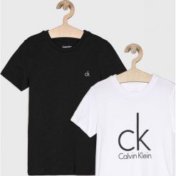Calvin Klein Underwear - T-shirt dziecięcy (2-Pack) 104-176 cm. Czarne t-shirty chłopięce marki Calvin Klein Underwear, z nadrukiem, z bawełny, bez rękawów. Za 129,90 zł.