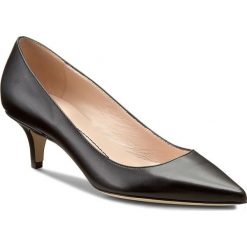 Półbuty FURLA - Opera 839768 S Y898 WU0 Onyx. Czarne półbuty damskie marki Furla, bez wzorów, ze skóry, eleganckie, bez obcasa, na obcasie, bez zapięcia. W wyprzedaży za 649,00 zł.