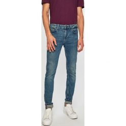 Only & Sons - Jeansy. Niebieskie jeansy męskie Only & Sons, z aplikacjami. W wyprzedaży za 129,90 zł.