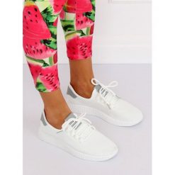 Buty sportowe biało-pomarańczowe GULIA. Pomarańczowe buty sportowe damskie FunKee.pl, bez wzorów, z tkaniny, sportowe. Za 83,69 zł.