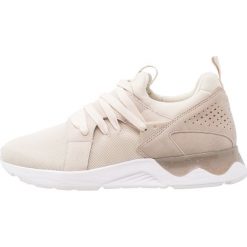 Trampki i tenisówki damskie: Asics Tiger GELLYTE V SANZE Tenisówki i Trampki birch/feather grey