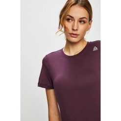 Reebok - Top. Fioletowe topy damskie Reebok, s, bez wzorów, z bawełny, z okrągłym kołnierzem. W wyprzedaży za 79,90 zł.