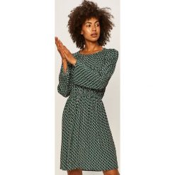Pepe Jeans - Sukienka Theresa. Sukienki damskie Pepe Jeans, na co dzień, s, bez wzorów, z wiskozy, casualowe, z okrągłym kołnierzem, bez rękawów, mini, rozkloszowane. Za 319,90 zł.
