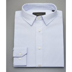 Gładka koszula slim fit - Niebieski. Niebieskie koszule męskie Reserved, m. W wyprzedaży za 79,99 zł.