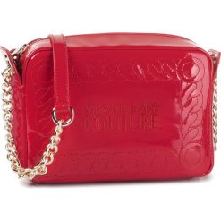 Torebka VERSACE JEANS COUTURE - E1VUBBW3 71285 500. Czerwone listonoszki damskie Versace Jeans Couture, bez wzorów, z jeansu, bez dodatków. Za 649,00 zł.